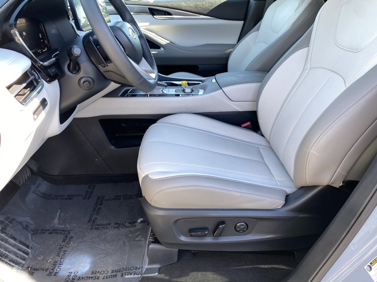 Certified 2027 INFINITI QX60 Luxe w/ Cargo Package FWD image 30