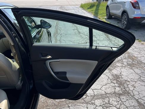 Used 2012 Buick Regal Premium image 35