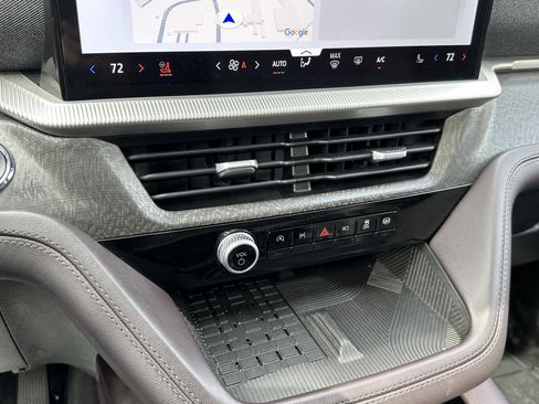 Used 2025 Ford Explorer Platinum w/ LUX Leather Package image 34