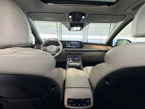 Used 2023 Hyundai Palisade Limited image 21