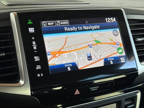 Used 2016 Honda Pilot Touring image 20