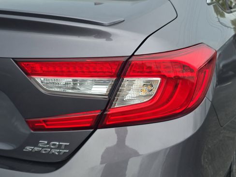 Used 2019 Honda Accord Sport image 8