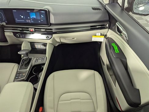 New 2026 Kia Sportage SX image 16