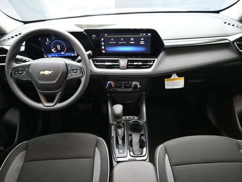 New 2026 Chevrolet TrailBlazer LS w/ LS Convenience Package FWD image 25