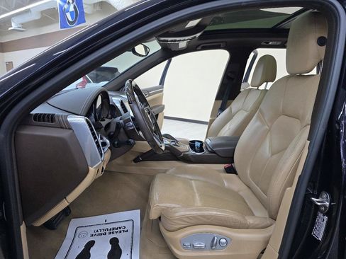Used 2016 Porsche Cayenne AWD/4WD image 20
