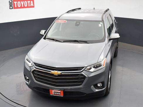Used 2021 Chevrolet Traverse LT image 31
