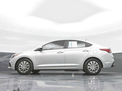 Used 2019 Hyundai Accent SE image 37