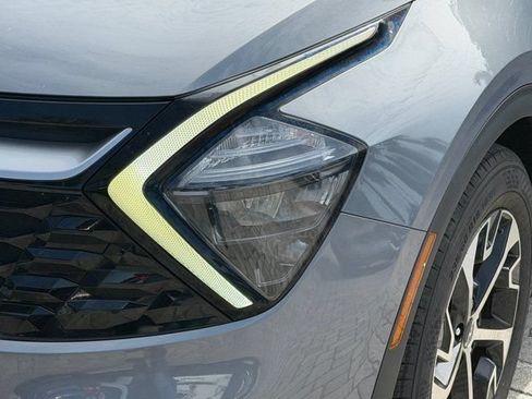 Used 2023 Kia Sportage EX FWD image 12