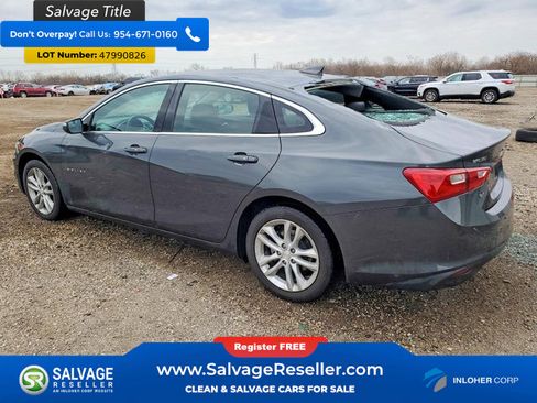 Used 2018 Chevrolet Malibu Sedan w/ Driver Confidence Package image 2