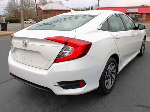 Used 2017 Honda Civic EX image 6