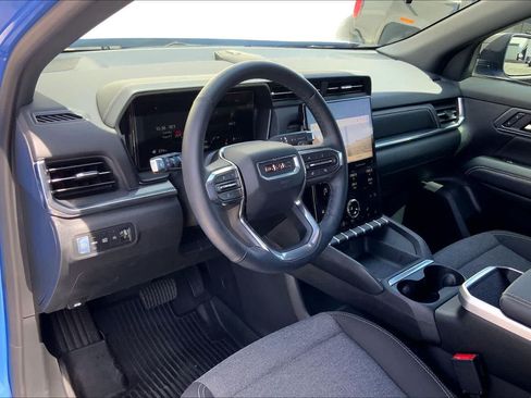 Used 2026 GMC Terrain Elevation w/ LPO, Floor Liner Package FWD image 2