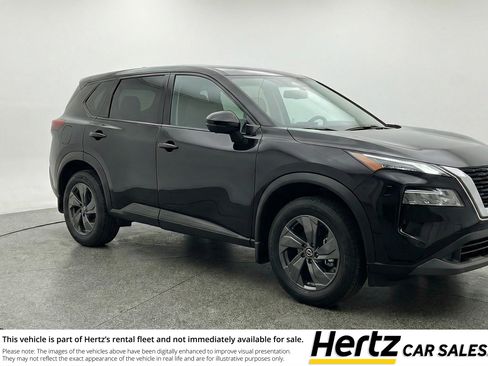 Used 2025 Nissan Rogue SV FWD image 1