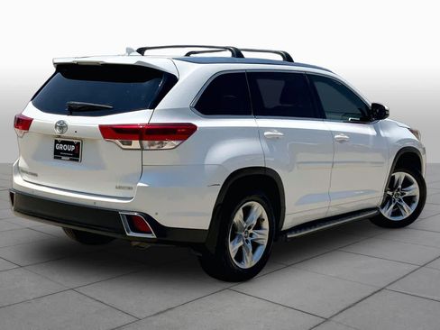 Used 2017 Toyota Highlander Limited FWD image 13