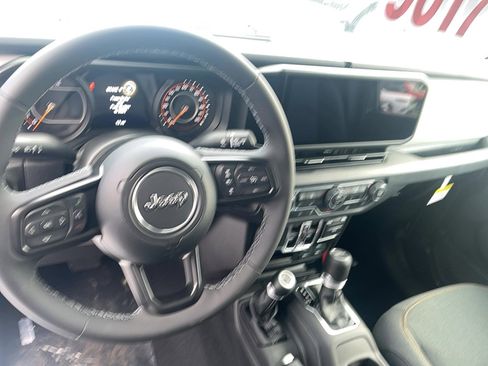 New 2026 Jeep Gladiator Sport image 15