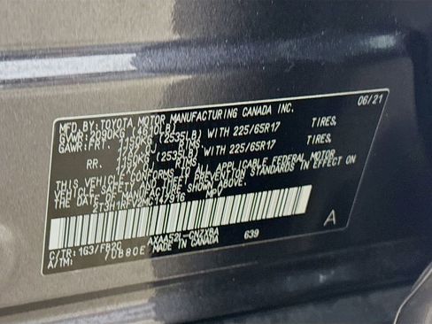 Certified 2021 Toyota RAV4 LE image 30