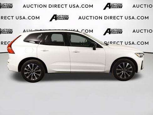 Used 2024 Volvo XC60 B5 Plus AWD/4WD image 43