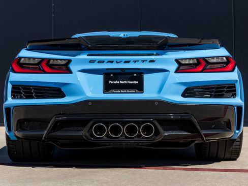 Used 2024 Chevrolet Corvette Z06 image 7