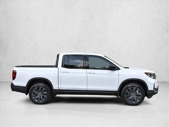 Used 2025 Honda Ridgeline Sport image 8