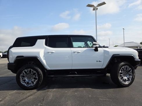 Used 2025 GMC Hummer EV 3X AWD/4WD image 18