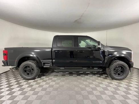 New 2026 Ford F250 Lariat w/ Black Appearance Package AWD/4WD image 2