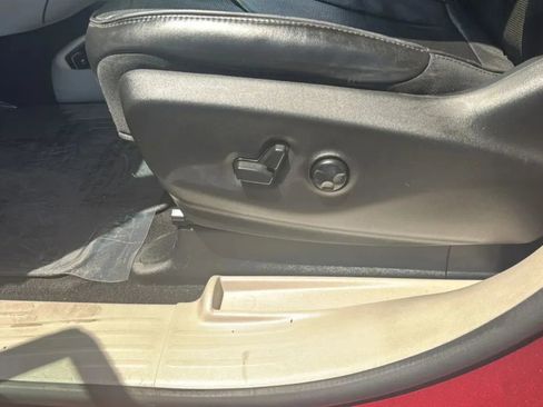 Used 2017 Chrysler Pacifica Limited FWD image 21