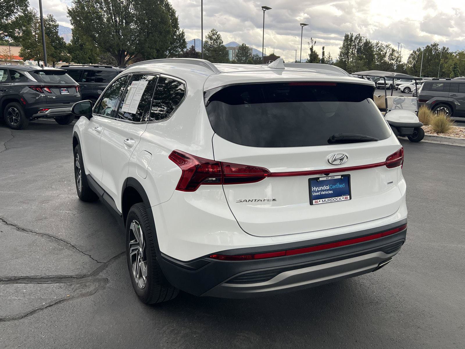 Certified 2023 Hyundai Santa Fe SEL w/ Cargo Package AWD/4WD image 18