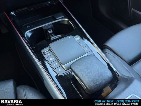 Used 2023 Mercedes-Benz GLB 250 4MATIC image 21