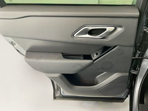 Used 2026 Land Rover Range Rover Velar S AWD/4WD image 25