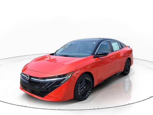 New 2026 Nissan Sentra SR FWD image 4