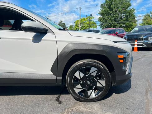 Used 2025 Hyundai Kona SEL AWD/4WD image 23