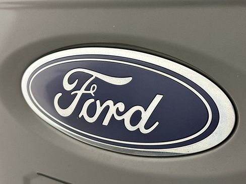 Used 2021 Ford F150 Lariat w/ Equipment Group 502A High AWD/4WD image 10
