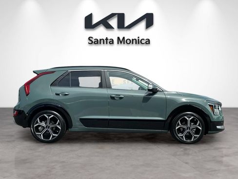 Certified 2024 Kia Niro SX Touring FWD image 8