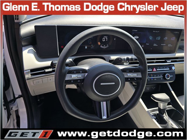Used 2025 Hyundai Tucson SE FWD image 21