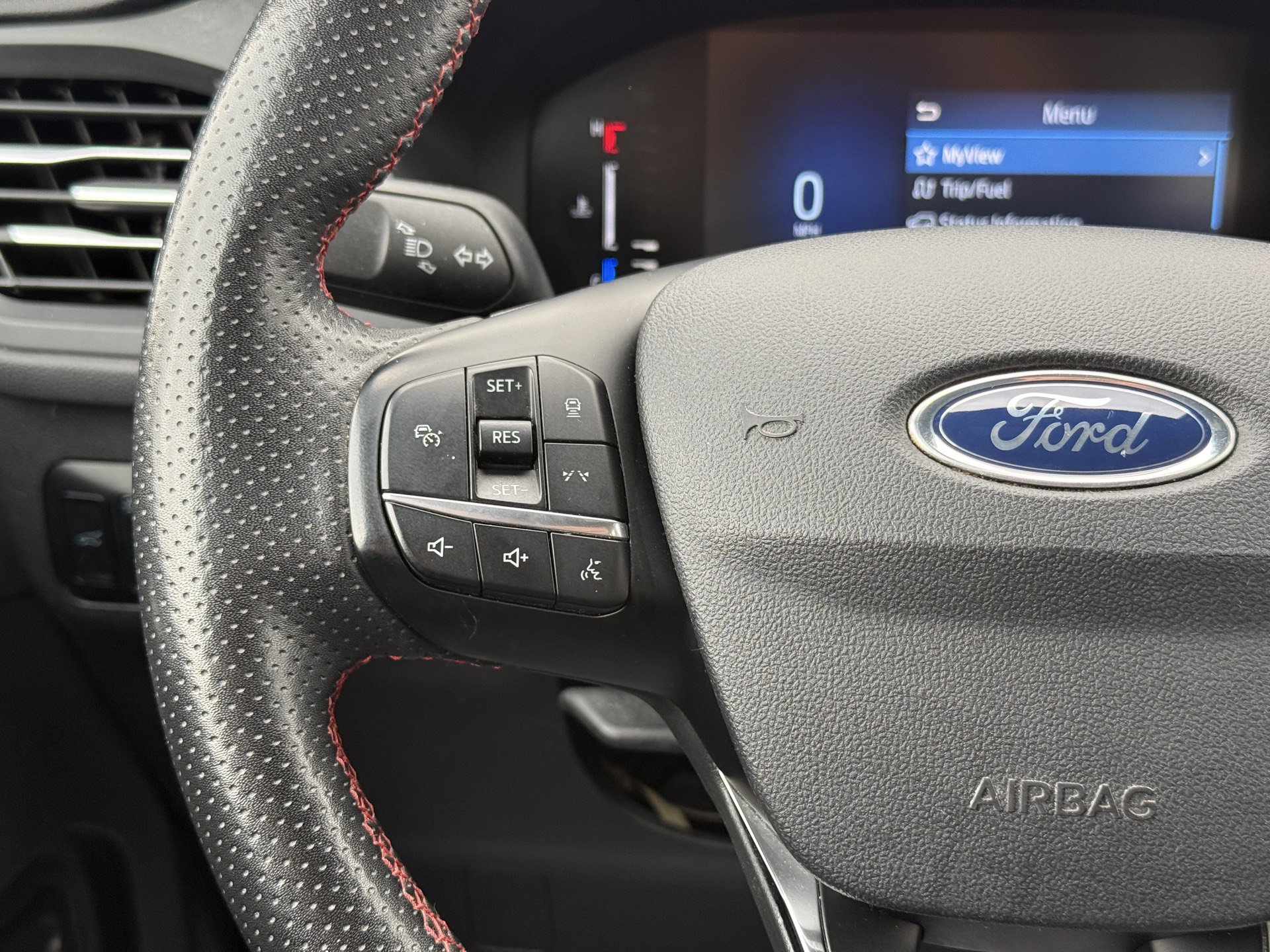 Used 2023 Ford Escape ST-Line w/ Tech Pack #1 FWD image 23