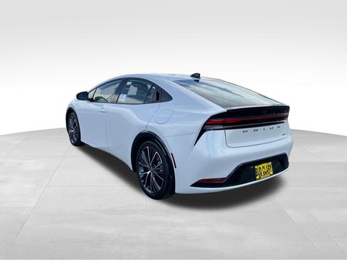 New 2026 Toyota Prius XLE FWD image 6