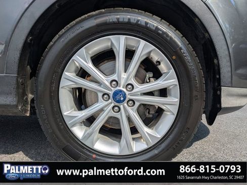 Used 2018 Ford Escape SE FWD image 10