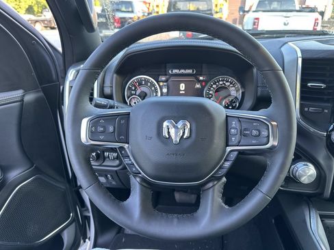 Used 2025 RAM 1500 Laramie AWD/4WD image 12