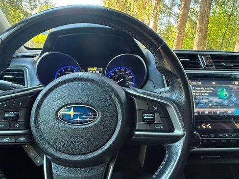 Used 2018 Subaru Outback 2.5i Premium AWD/4WD image 12