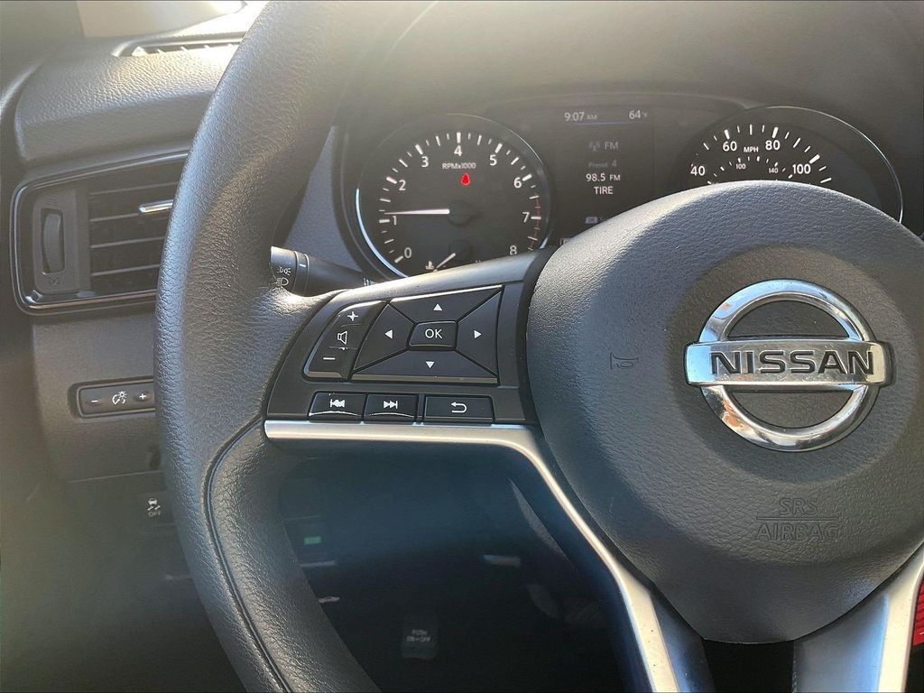 Used 2019 Nissan Rogue Sport S w/ Appearance Package AWD/4WD image 22