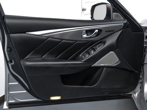 Used 2017 INFINITI Q50 3.0t Premium w/ 3.0T Premium Plus Package image 33