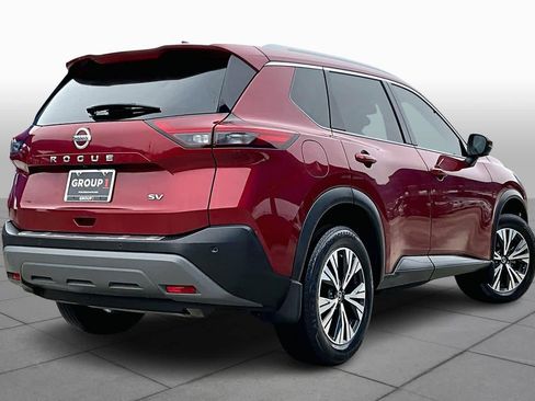 Used 2021 Nissan Rogue SV w/ Premium Package image 12