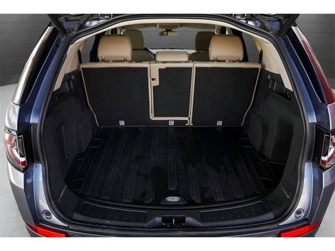 Used 2019 Land Rover Discovery Sport HSE image 56