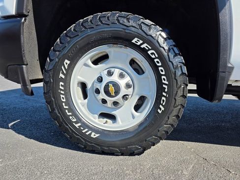 Used 2022 Chevrolet Silverado 2500 W/T w/ WT Convenience Package AWD/4WD image 8