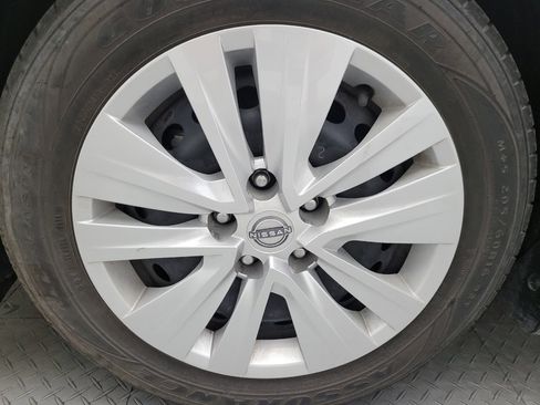 Used 2024 Nissan Sentra S FWD image 31