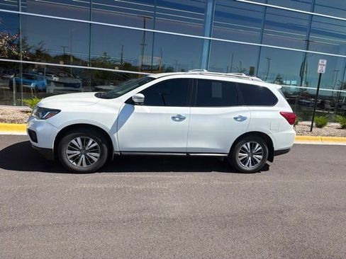Used 2020 Nissan Pathfinder SL w/ Cargo Package AWD/4WD image 23