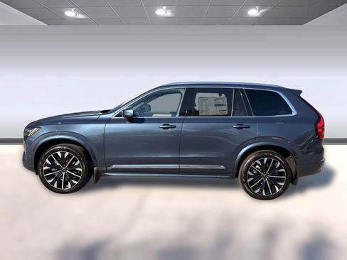 New 2026 Volvo XC90 B6 Plus w/ Protection Package image 2