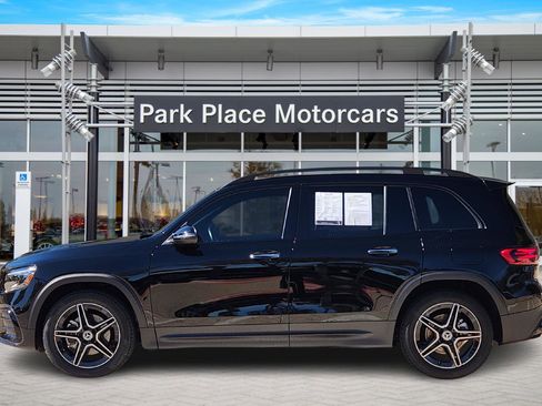 Used 2024 Mercedes-Benz GLB 250 GLB 250 image 3