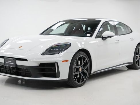 Certified 2025 Porsche Panamera 4 image 1