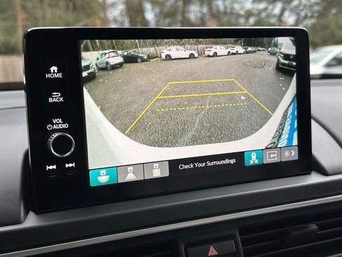 Used 2023 Honda Pilot Touring image 24