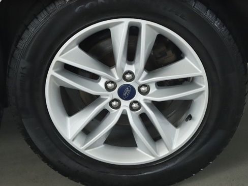 Used 2015 Ford Edge SEL w/ Equipment Group 201A AWD/4WD image 32